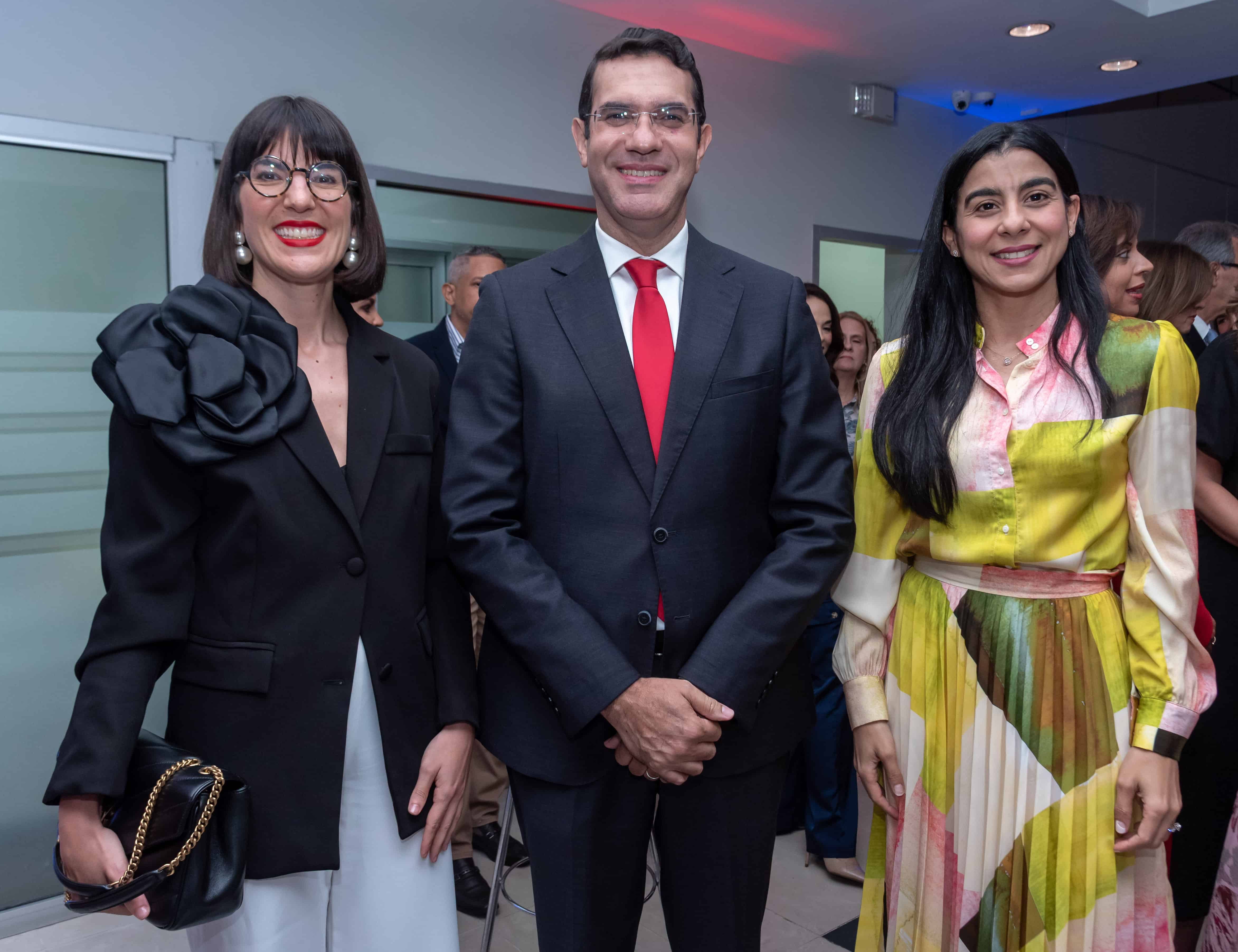 Helena Saenz, Jean Suriel e Leyla Alfonzo.