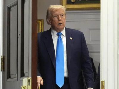 Trump extiende aranceles para negociar acuerdo comercial