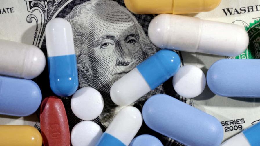 Trump da 60 días a 17 farmacéuticas para poner el precio más bajo a nuevos medicamentos Trump da 60 días a 17 farmacéuticas para poner el precio más bajo a nuevos medicamentos