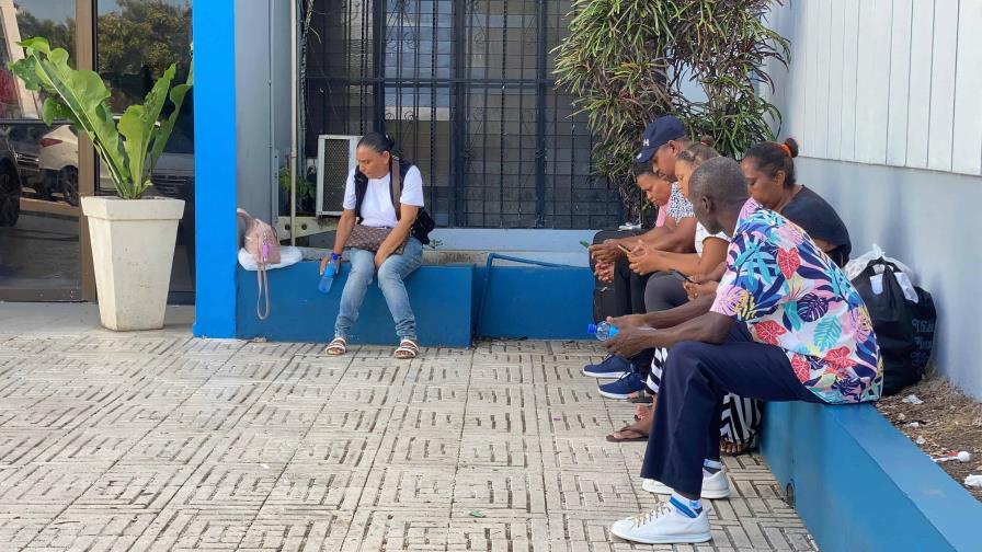 Reportan fallas en los servicios del Hospital Estrella Ureña de Santiago por falta de luz