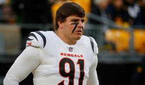 Hendrickson dice que no jugará con los Bengals si no obtiene una extensión de contrato