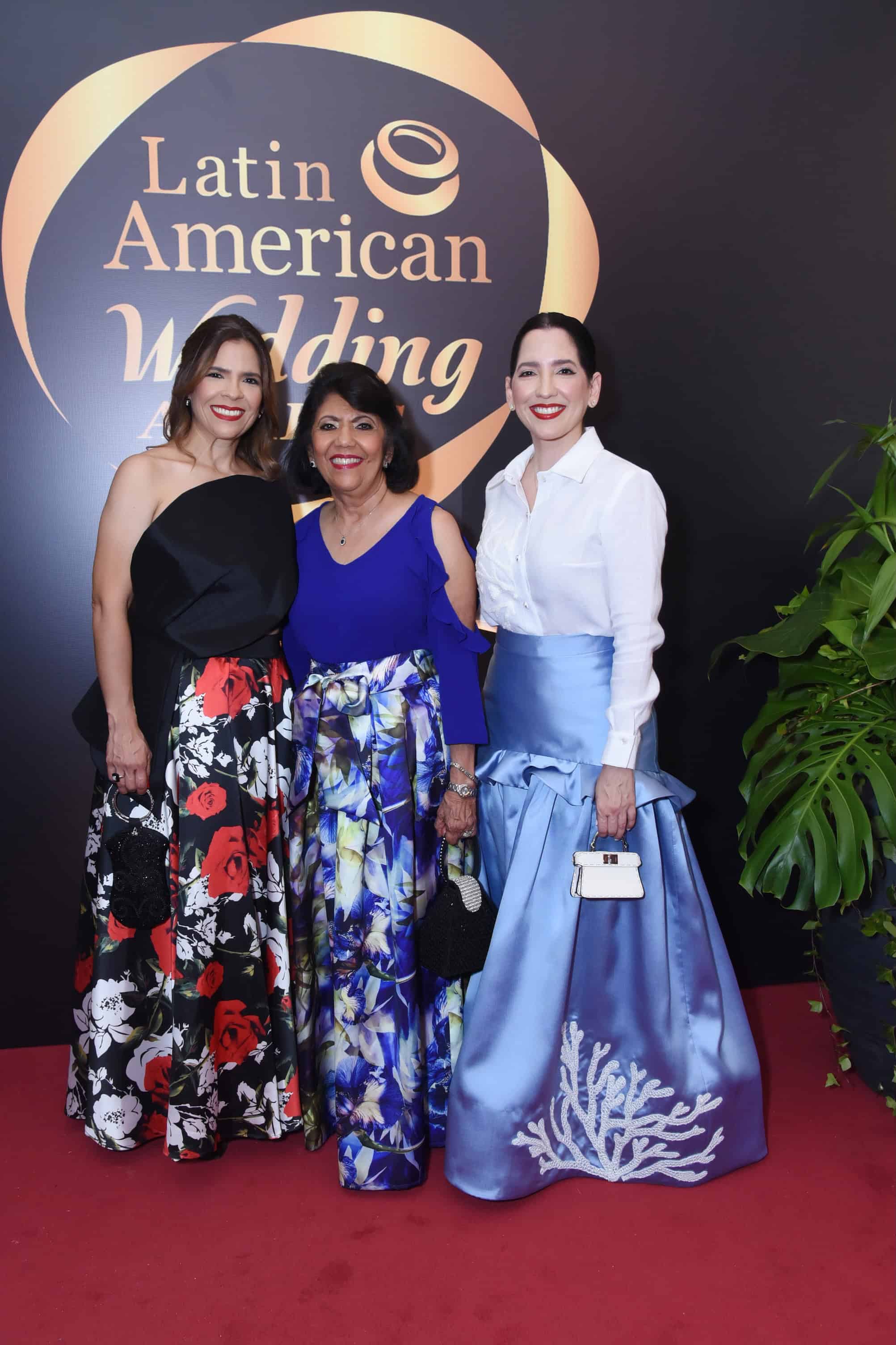Erika Suárez, Lilin de Suárez y Mayi Suárez.