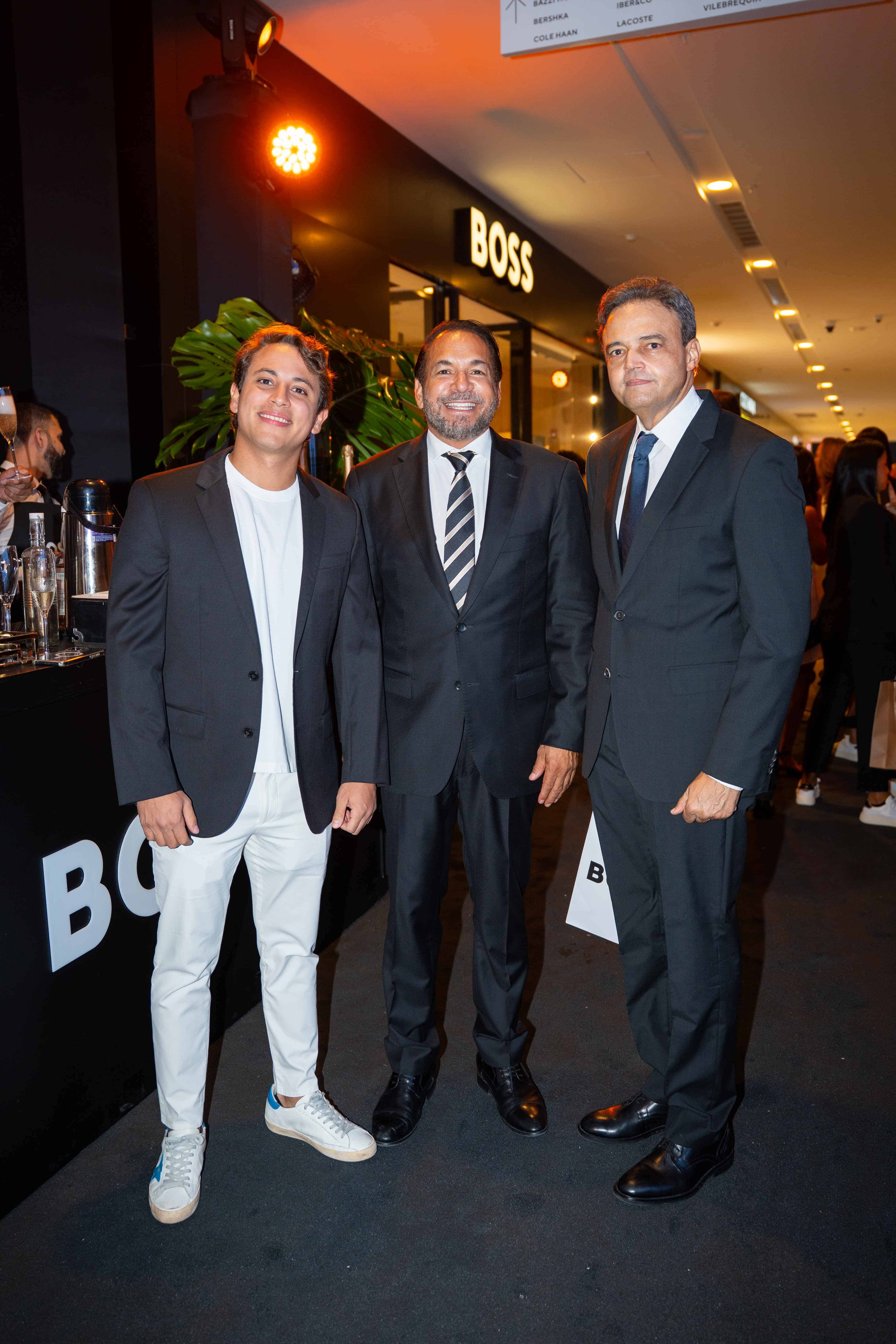Andrés Gómez Rizek, Wladimir Lendof y José Manuel Ramos.