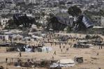 Se reanudan los lanzamientos aéreos de ayuda en Gaza a pesar del riesgo de lesiones