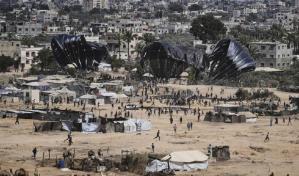 Se reanudan los lanzamientos aéreos de ayuda en Gaza a pesar del riesgo de lesiones