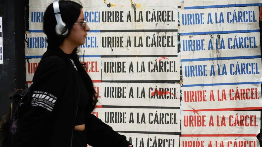 Hipólito Mejía y 25 expresidentes piden a la ONU y OEA intervenir por caso Uribe Hipólito Mejía y 25 expresidentes piden a la ONU y OEA intervenir por caso Uribe