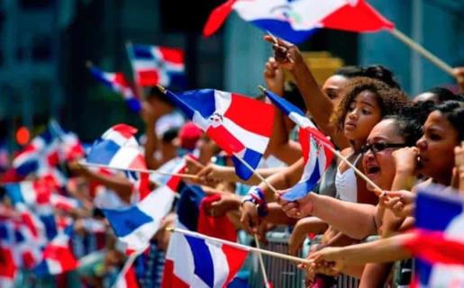 Caos, basura y violencia empa&ntilde;an celebraci&oacute;n del orgullo dominicano en el Alto Manhattan