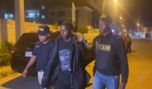 Se entrega hombre acusado de ultimar a su pareja y herir a su hijastra en Monte Plata Se entrega hombre acusado de ultimar a su pareja y herir a su hijastra en Monte Plata