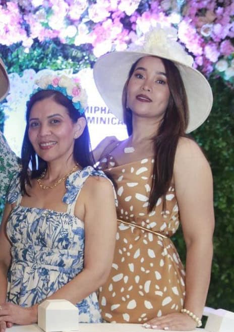 Octavia Negrín y Penélope Gil.