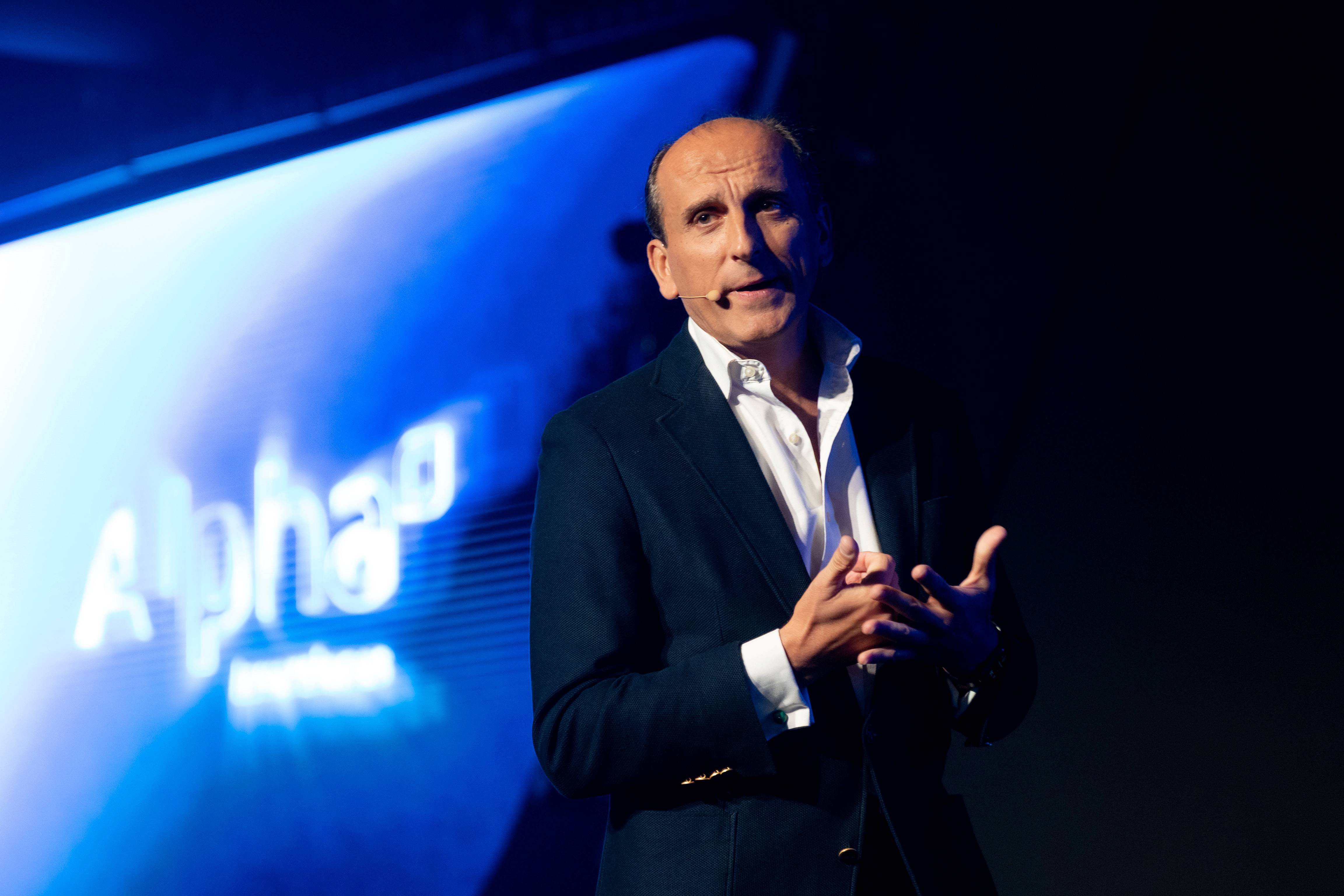 Juan Manuek Barranco, vicepresidente de Finanzas de Alpha.
