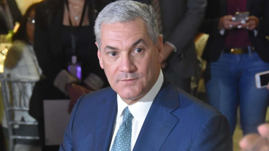Confiando en el apoyo popular, Gonzalo Castillo irá tras la candidatura presidencial del PLD Confiando en el apoyo popular, Gonzalo Castillo irá tras la candidatura presidencial del PLD