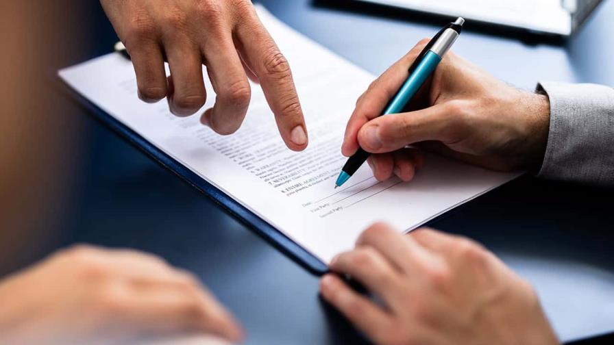 Del bate al contrato: la asesoría legal que necesitan los prospectos Del bate al contrato: la asesoría legal que necesitan los prospectos