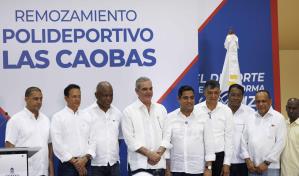 Abinader entrega polideportivo remozado en Las Caobas, Santo Domingo Oeste