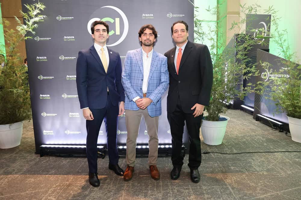 Andrés Peña, Jean Sanlley y Jorge Ruíz.
