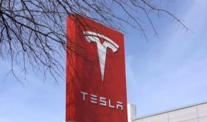 Tesla condenada a pagar USD 243 millones por muerte causada por su Autopilot