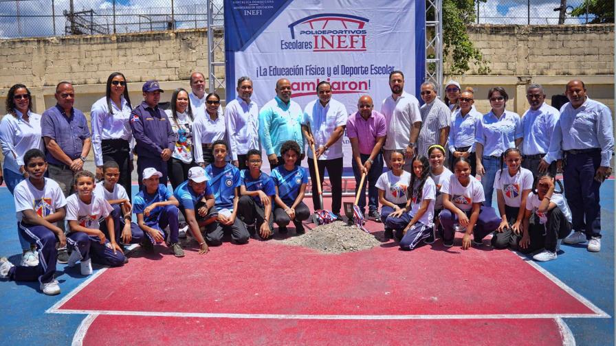 INEFI inicia construcción de polideportivo en Capotillo