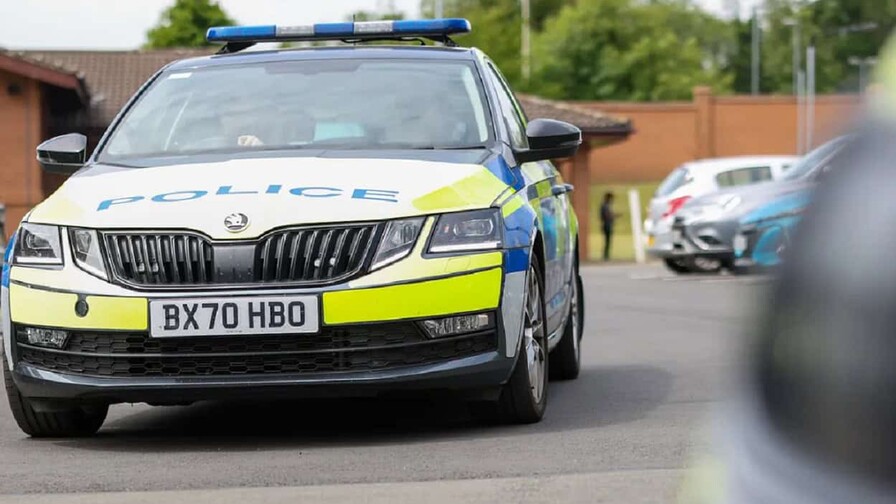 Un británico admite haber drogado y violado a su esposa durante dos décadas