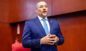 La Fuerza del Pueblo elige a Eduard Espiritusanto como su nuevo vocero en el Senado