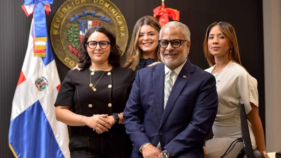 Consulado dominicano en Madrid inaugura nueva sede y cambia de dirección
