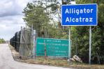 Alligator Alcatraz se afianza como modelo de detención migratoria en EE. UU. en su primer mes