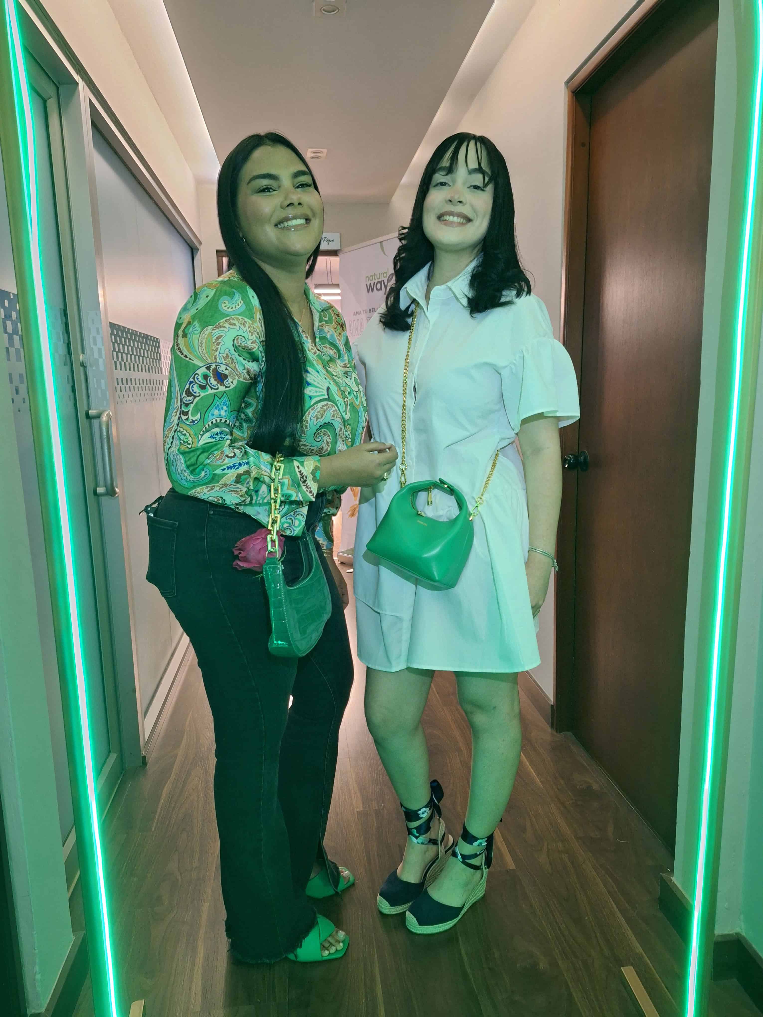 Winnifer Dominguez y Celina Marmolejos.