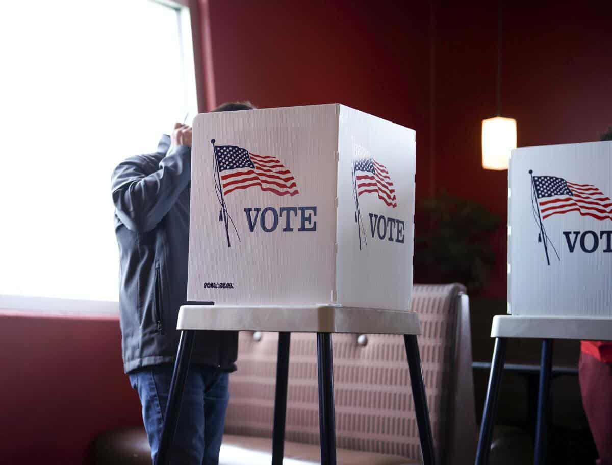 Gobernador de Texas amenaza con cargos criminales a demócratas por boicot a mapa electoral Gobernador de Texas amenaza con cargos criminales a demócratas por boicot a mapa electoral