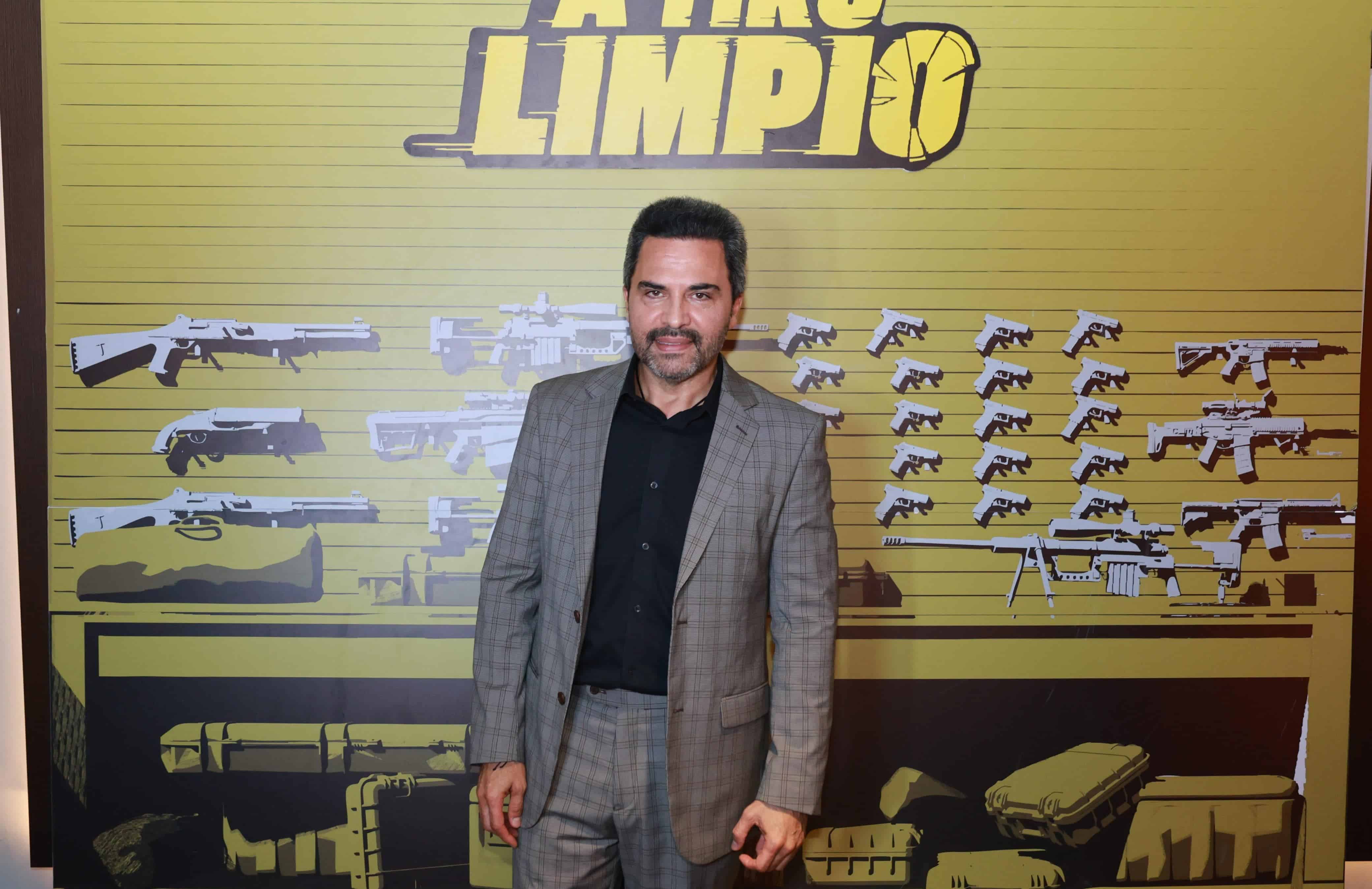 El actor Manny Pérez es el antagonista.