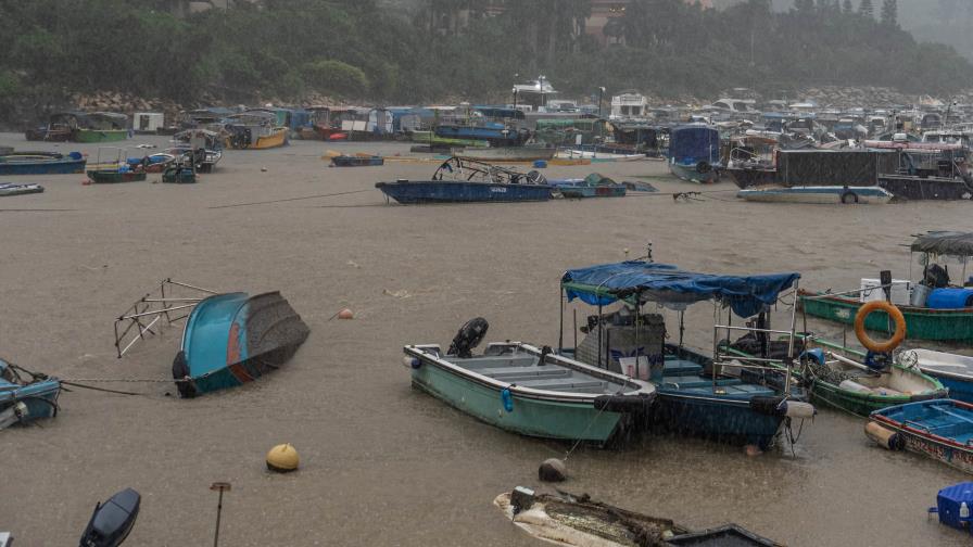 Alerta por lluvias torrenciales en Hong Kong, acumulación inédita en agosto desde el siglo XIX