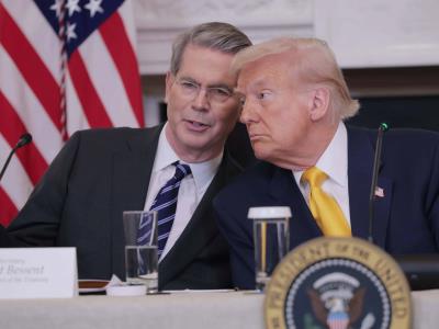 Trump descarta nombrar secretario del Tesoro para suceder a Powell