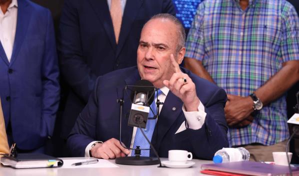 Charlie Mariotti: el PLD no puede detenerse en lo que escoge candidato presidencial