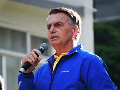 Defensa dice Bolsonaro no incumplió restricciones ni cometió crimen