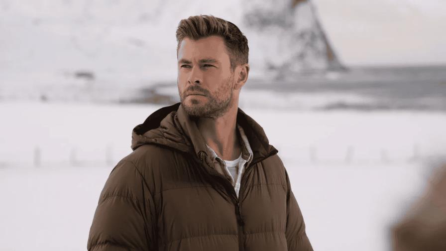 Chris Hemsworth admite que volver a Limitless lo hace parecer un masoquista