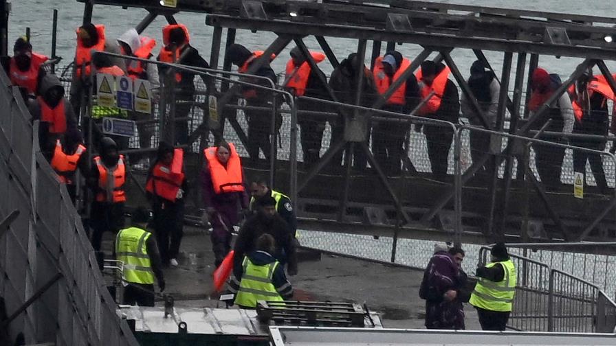 Reino Unido celebra la próxima entrada en vigor de un acuerdo migratorio con Francia