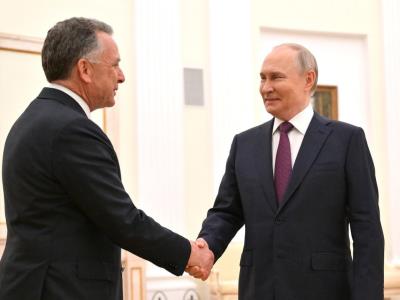 Emisario de Trump viaja Rusia para negociaciones sobre Ucrania