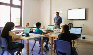 Cierre de colegios pudo provocar carga en escuelas