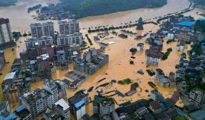 Miles de evacuados en China por lluvias torrenciales, inundaciones y deslizamientos de tierra