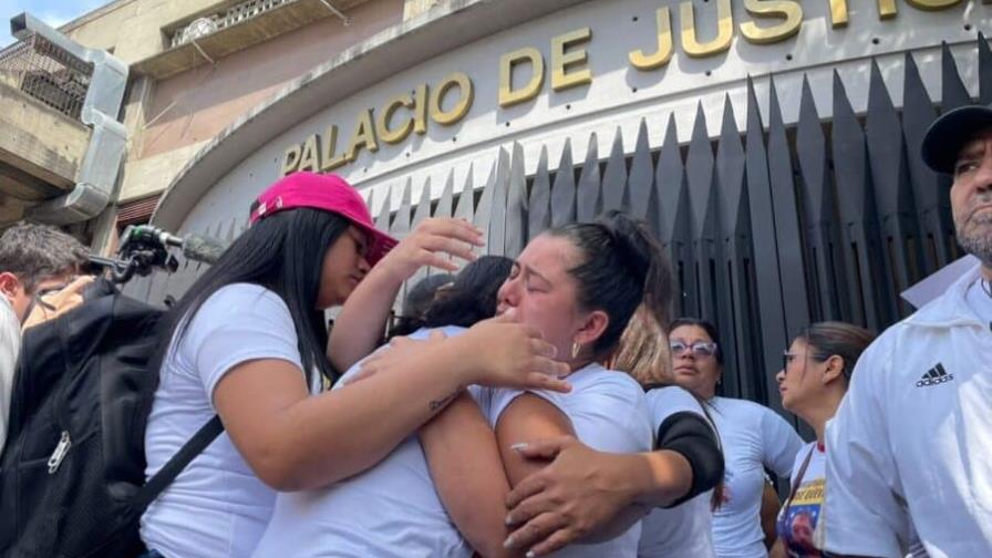 Nuestros muchachos son inocentes: madres claman la libertad de sus hijos detenidos en Venezuela Nuestros muchachos son inocentes: madres claman la libertad de sus hijos detenidos en Venezuela