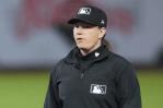 Jen Pawol se convertirá este fin de semana en la primera mujer umpire en Grandes Ligas Jen Pawol se convertirá este fin de semana en la primera mujer umpire en Grandes Ligas
