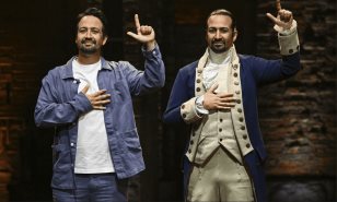 Presentan figura de cera de Lin Manuel Miranda como Alexander Hamilton