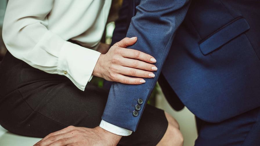 "Me gustan casados o casadas, me gustan con parejas": ¿amor o autoengaño?