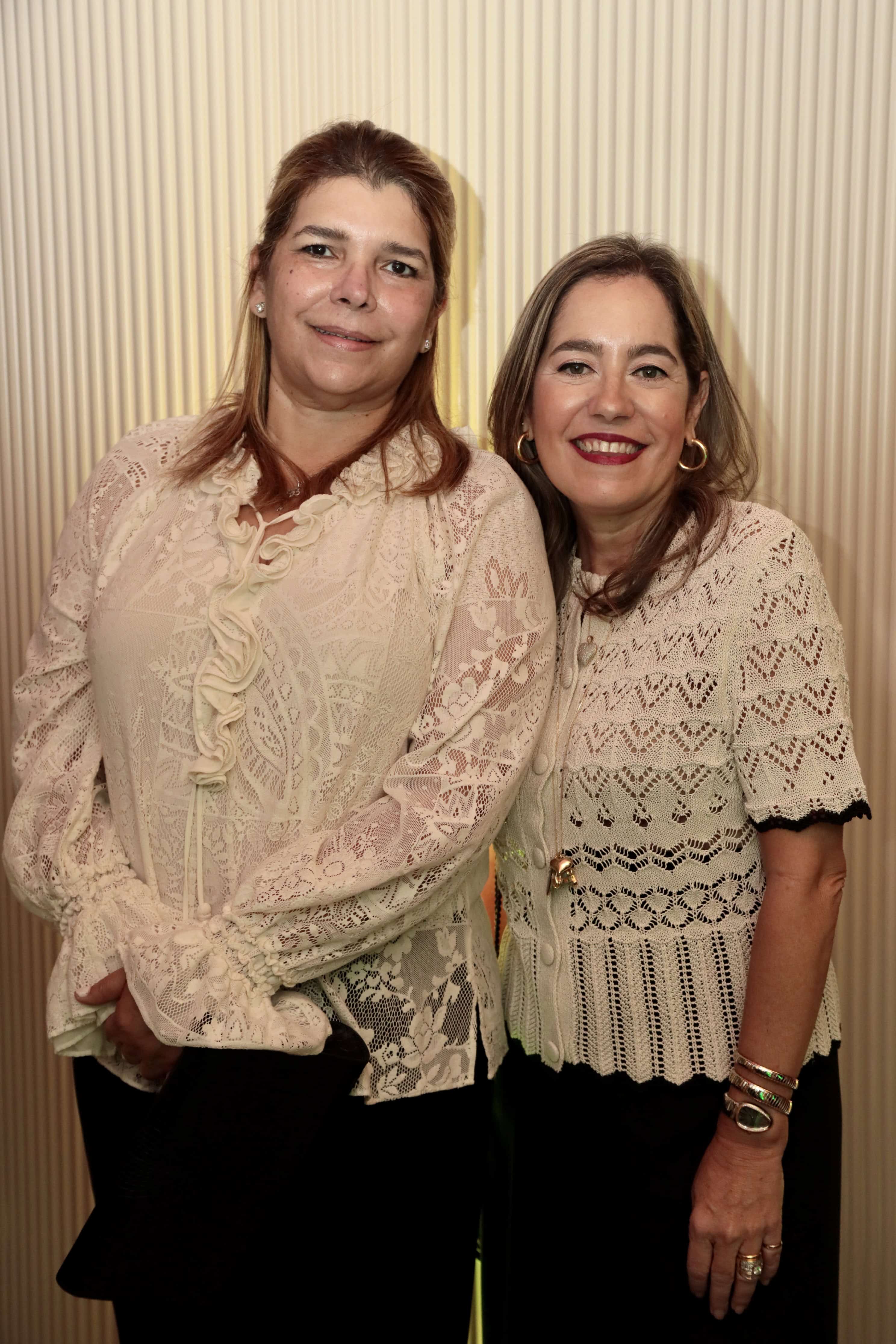 Brigitte Beauchamps y Tania Hernández.