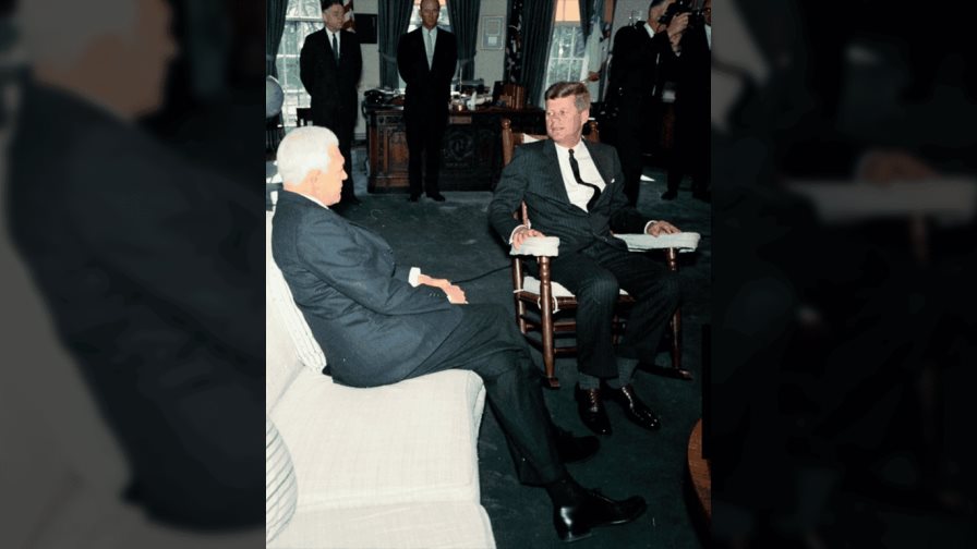 Bosch 64: JFK/LBJ y Fidel