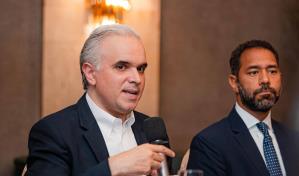 "No hablamos mucho, nos gusta mostrar resultados", dice ministro de Educación de Luis Miguel Camps