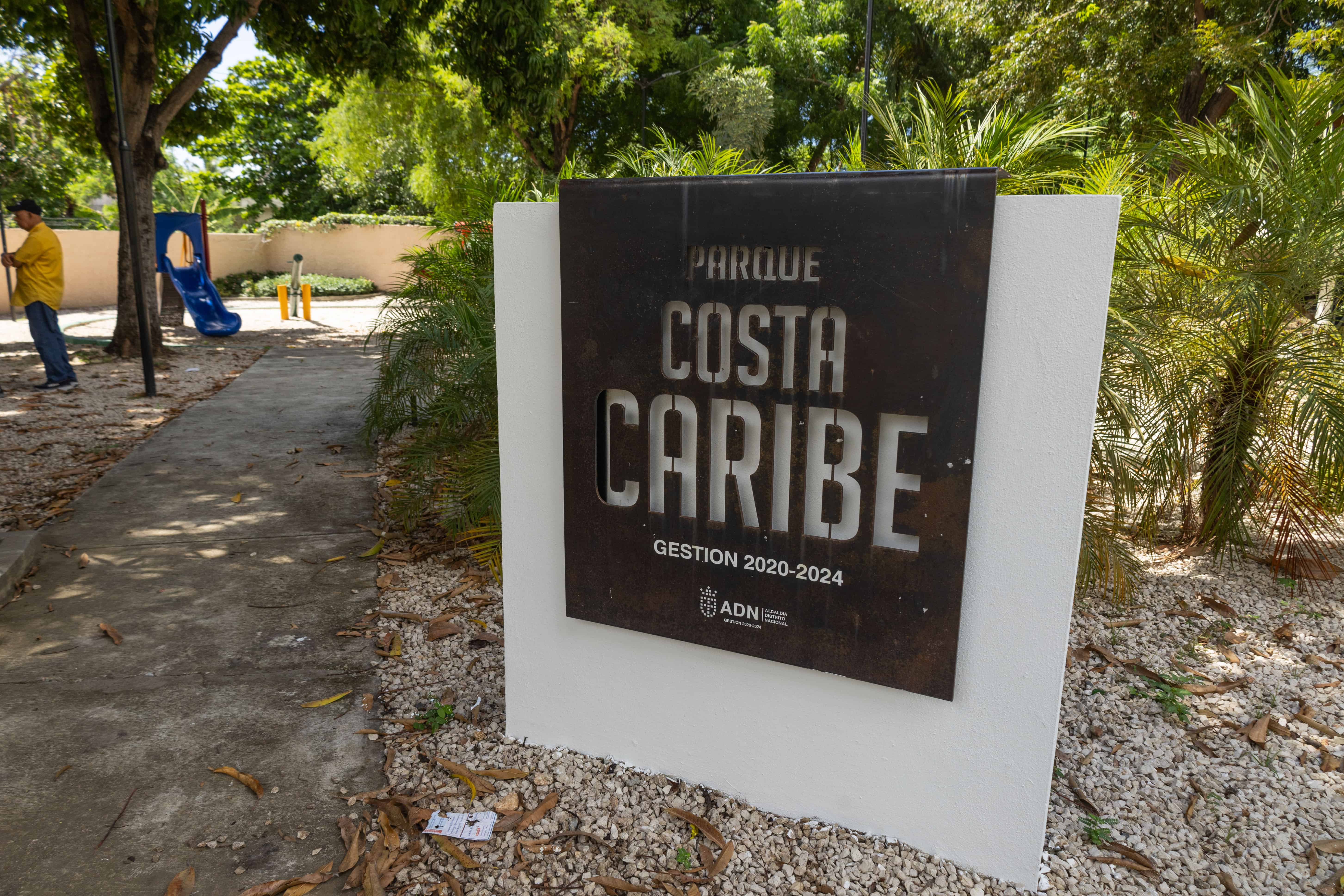 El parque fue  construido por la Alcaldía del Distrito Nacional.