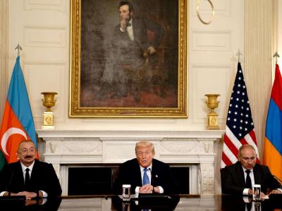 Armenia y Azerbaiyán firman ante Trump un acuerdo de paz