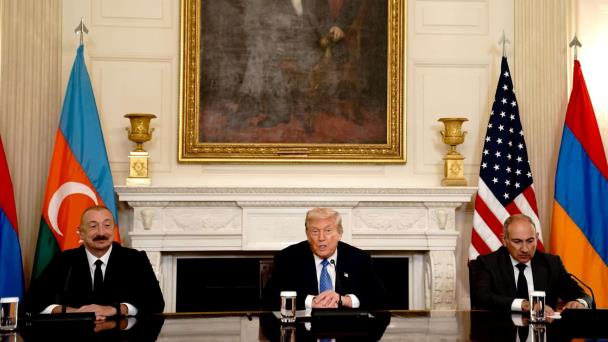 Armenia y Azerbaiyán firman ante Trump un acuerdo de paz - Diario Libre