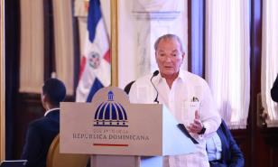 Frank Rainieri plantea diversificar la oferta turística y regular hospedaje de renta corta