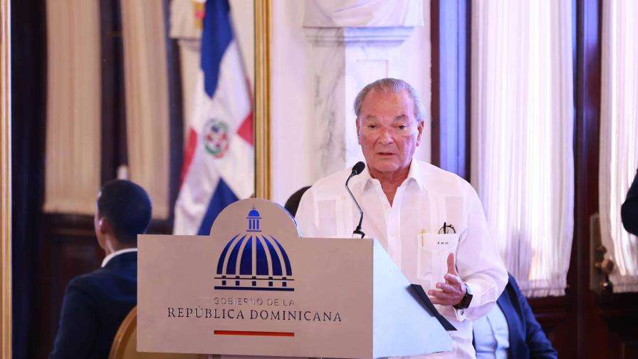Frank Rainieri plantea diversificar la oferta turística y regular hospedaje de renta corta