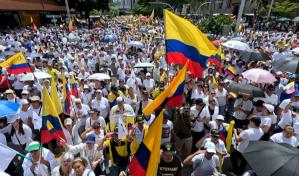 Marchas de apoyo a Álvaro Uribe movilizan a Colombia