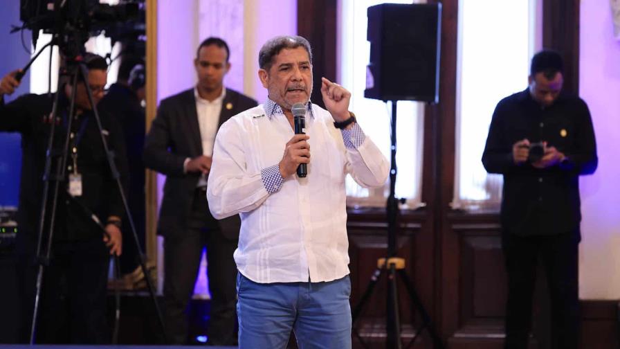 Limber Cruz aclara que caso en Agricultura se refiere a la repartición de dietas entre militares Limber Cruz aclara que caso en Agricultura se refiere a la repartición de dietas entre militares